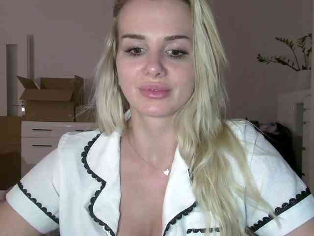 CorneliaSweet webcam