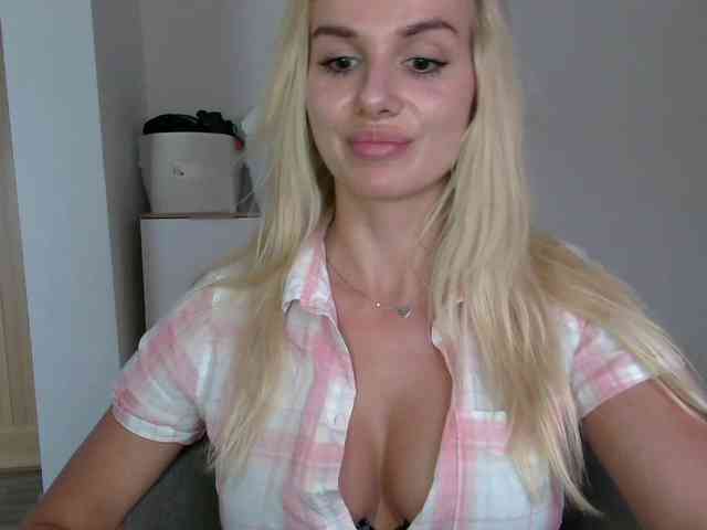 CorneliaSweet webcam