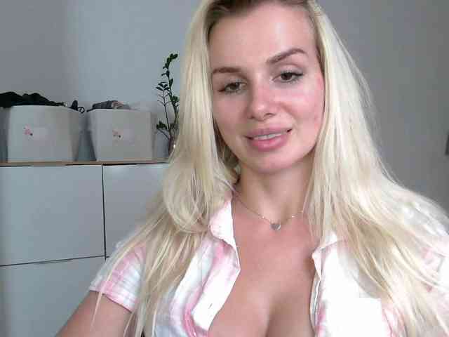CorneliaSweet webcam