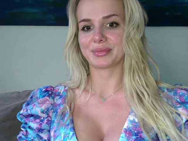 CorneliaSweet webcam