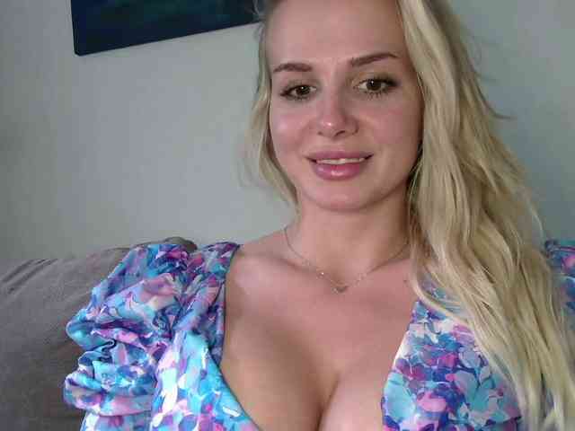 CorneliaSweet webcam