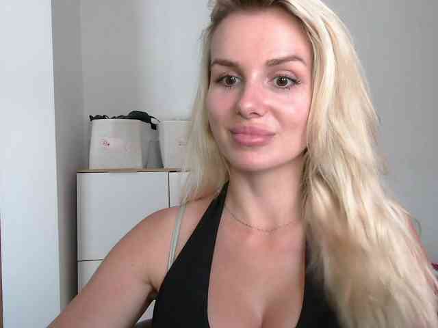 CorneliaSweet webcam