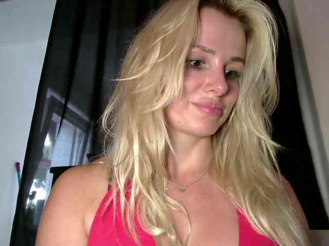 CorneliaSweet webcam