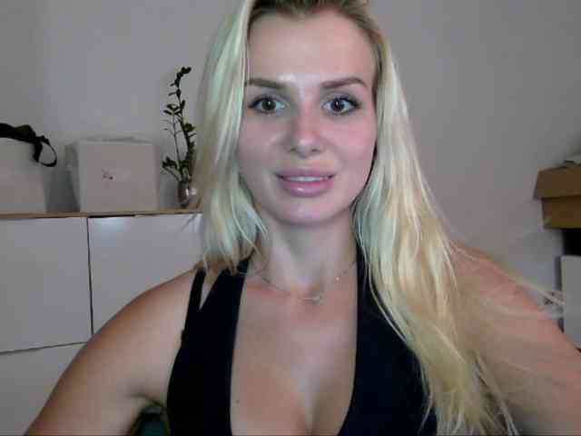 CorneliaSweet webcam