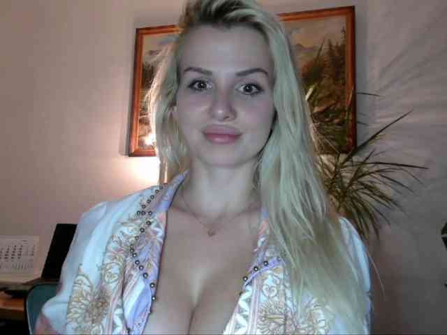 CorneliaSweet webcam