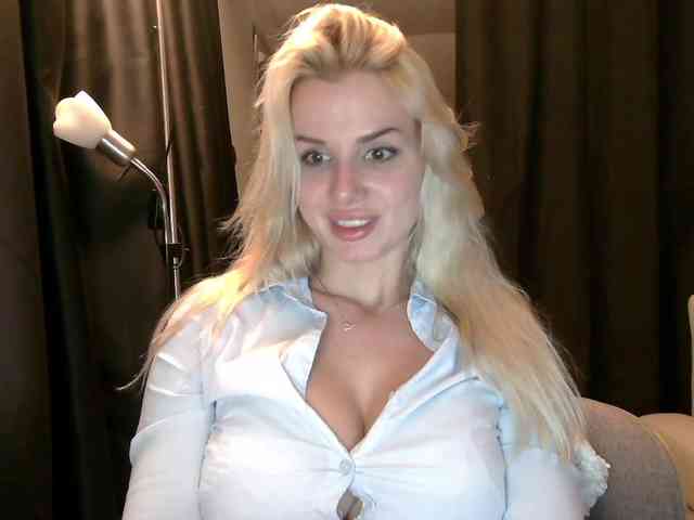 CorneliaSweet webcam