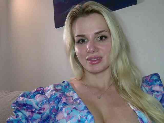 CorneliaSweet webcam