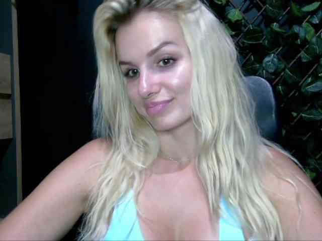 CorneliaSweet webcam