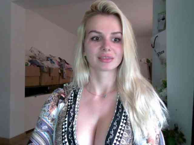 CorneliaSweet webcam