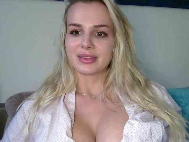 CorneliaSweet webcam