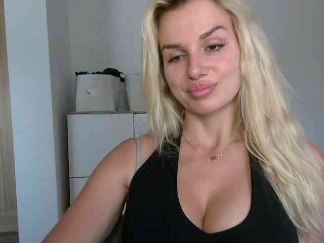CorneliaSweet webcam