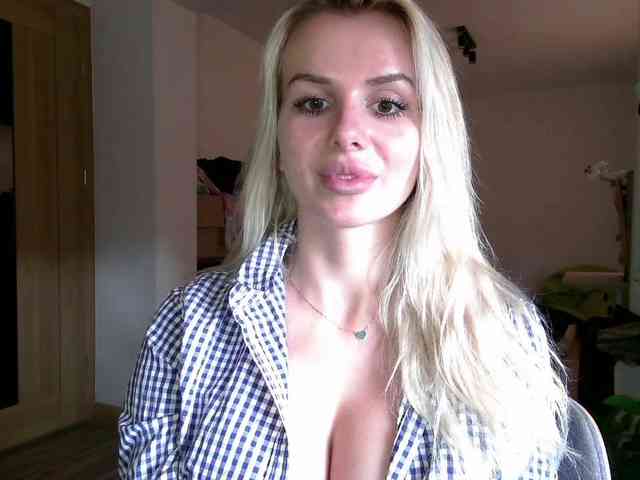 CorneliaSweet webcam