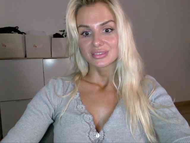 CorneliaSweet webcam