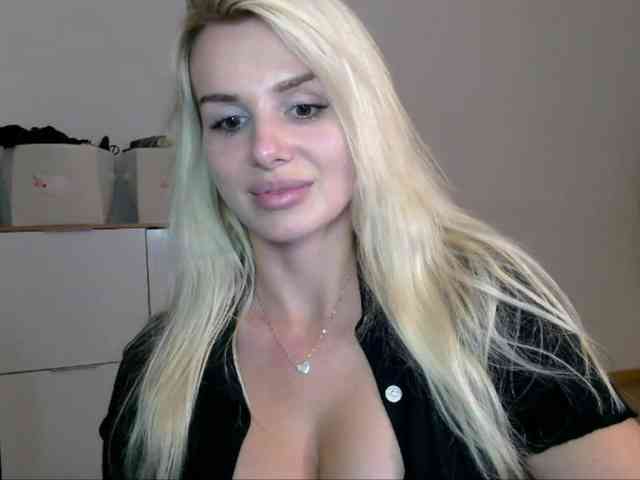 CorneliaSweet webcam