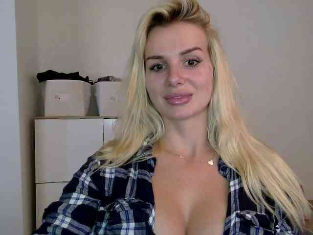 CorneliaSweet webcam