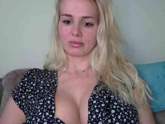 CorneliaSweet webcam