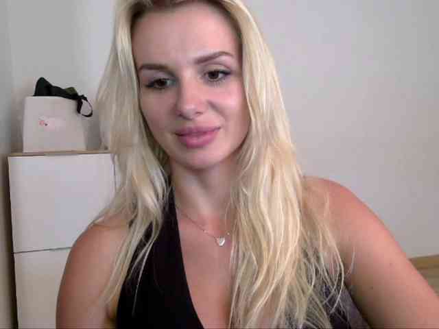 CorneliaSweet webcam