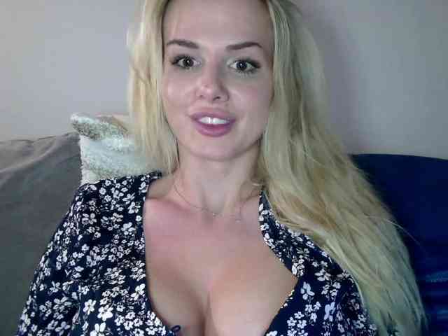 CorneliaSweet webcam