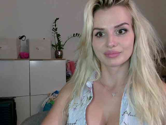 CorneliaSweet webcam
