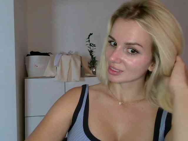 CorneliaSweet webcam