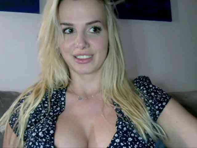 CorneliaSweet webcam