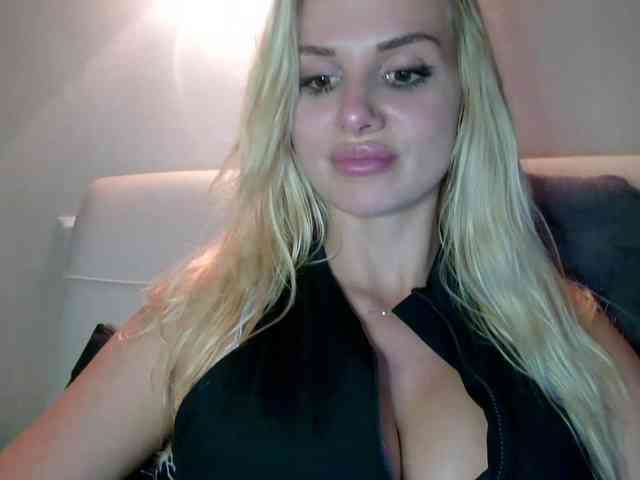 CorneliaSweet webcam