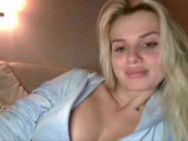 CorneliaSweet webcam