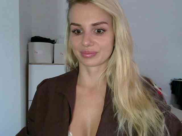 CorneliaSweet webcam