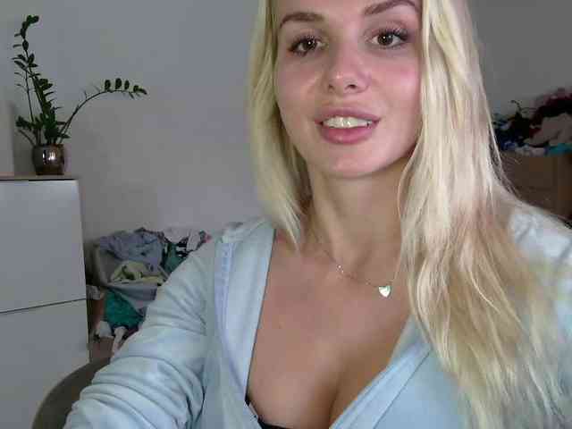 CorneliaSweet webcam