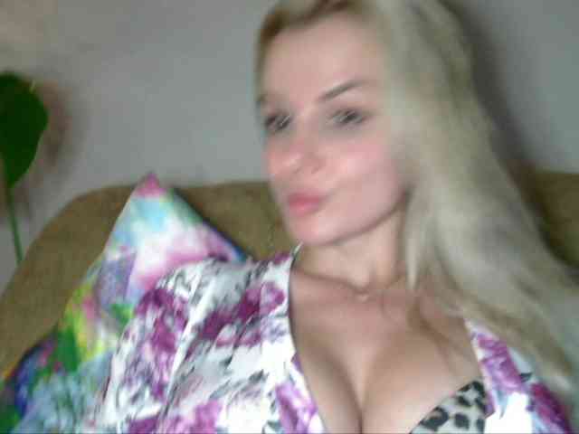 CorneliaSweet webcam