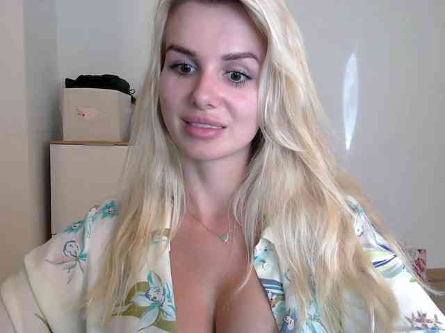 CorneliaSweet webcam