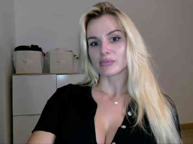 CorneliaSweet webcam