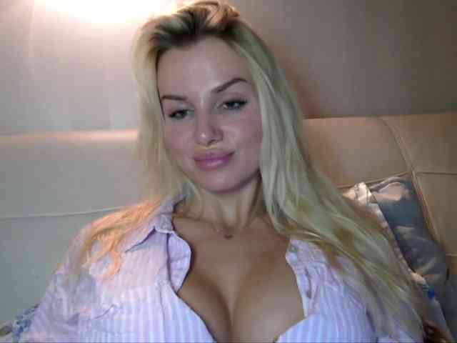 CorneliaSweet webcam