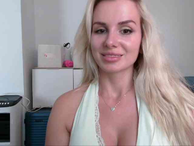 CorneliaSweet webcam