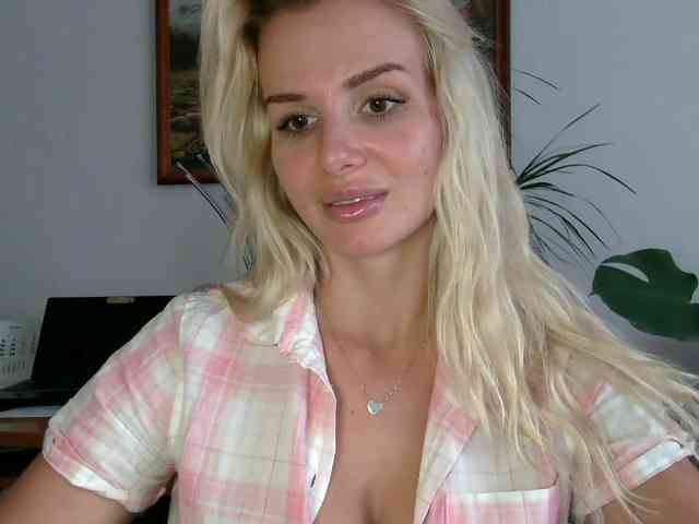 CorneliaSweet webcam