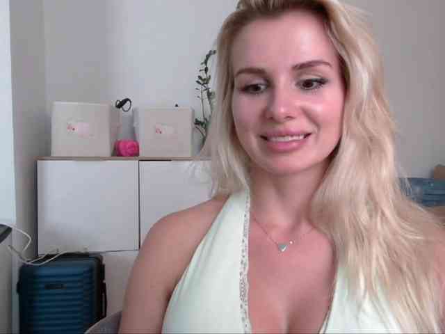CorneliaSweet webcam