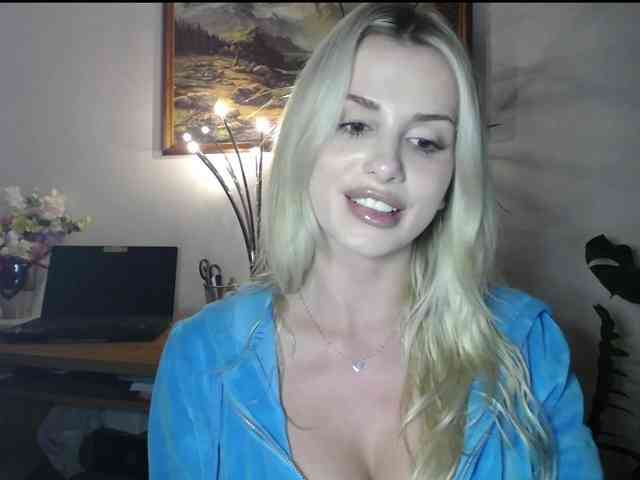 CorneliaSweet webcam