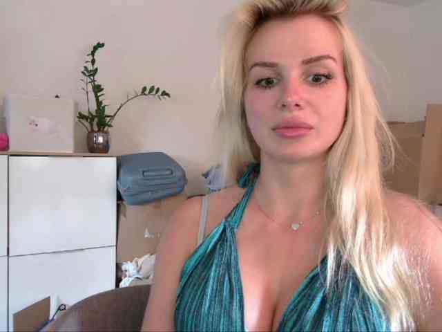 CorneliaSweet webcam