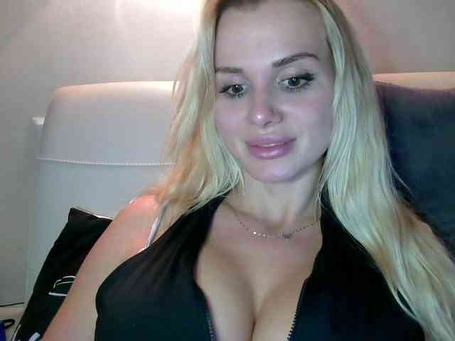 CorneliaSweet webcam