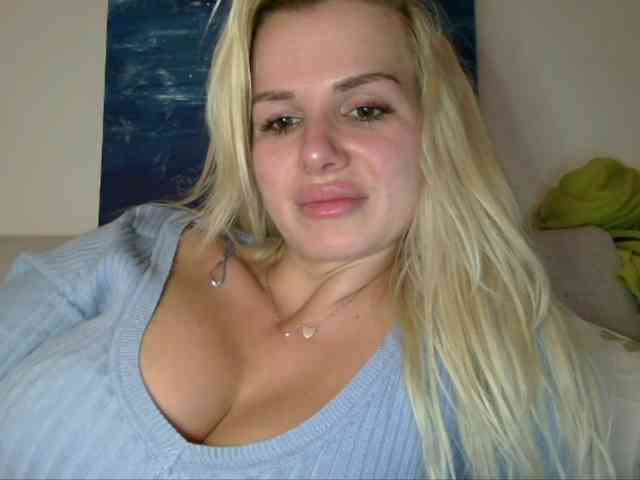 CorneliaSweet webcam