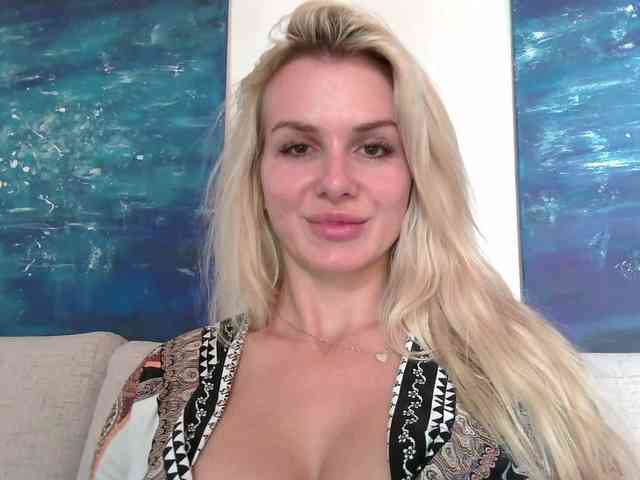 CorneliaSweet webcam