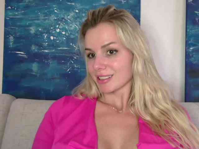 CorneliaSweet webcam