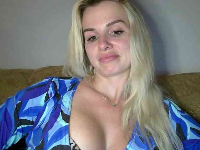 CorneliaSweet webcam