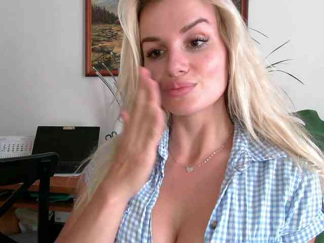 CorneliaSweet webcam
