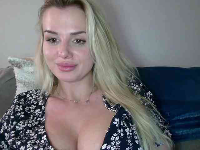 CorneliaSweet webcam