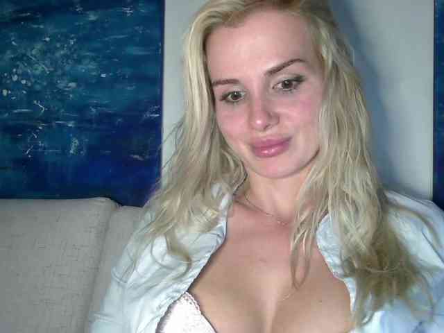 CorneliaSweet webcam