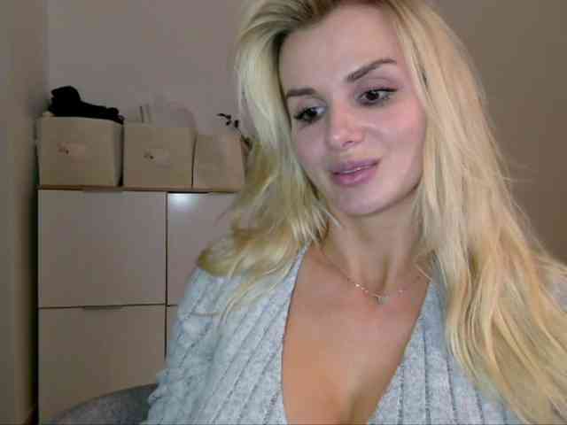 CorneliaSweet webcam