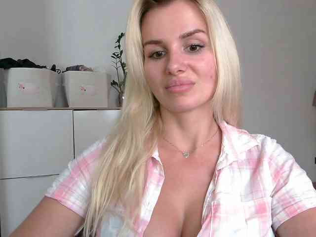 CorneliaSweet webcam