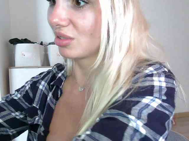 CorneliaSweet webcam
