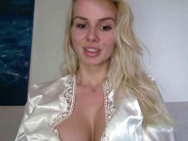 CorneliaSweet webcam